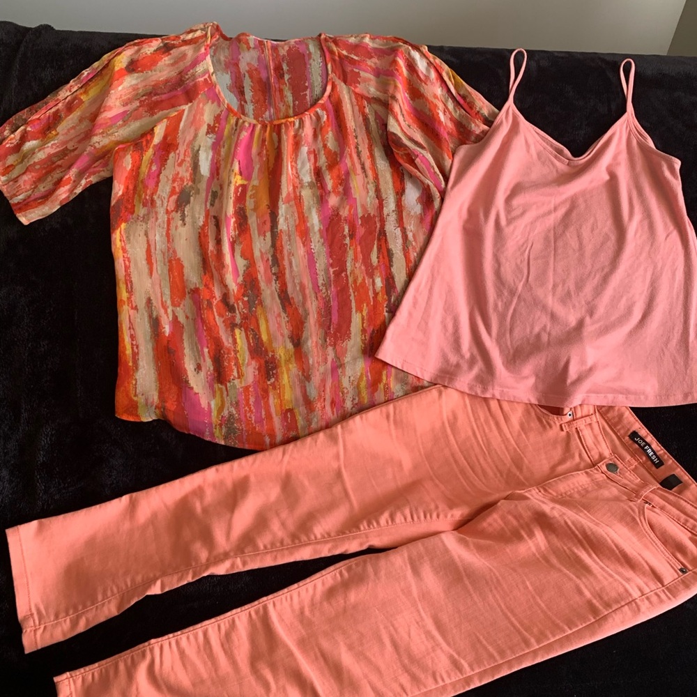 Skinny jeans and 3 tops bundle